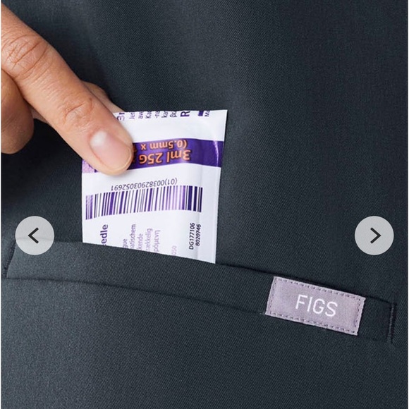 Figs Casma Scrub Top - Picture 2 of 9